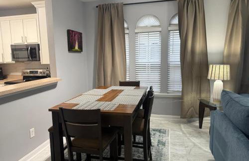 Spacious Home with First Floor King Bed - Foto 2