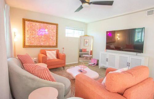 50 Shades of Pink-Private Hot Tub! - Foto 6