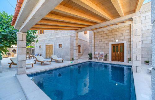 Luxury Stone Villa Nevija with heated pool - Photo 4