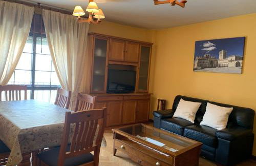 Junto a la Catedral, con parking privado gratis - Foto 11