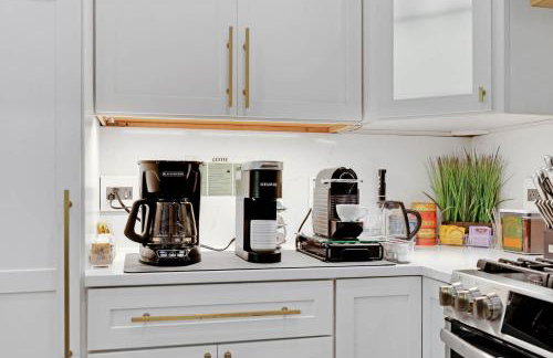 Family-Friendly Luxe Home with Sauna - mins to UO - Foto 13