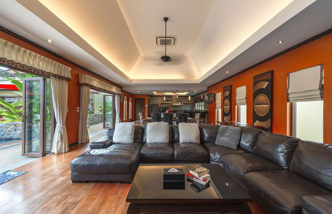 Generous 6BR Balinese Pool Villa Sophia - Photo 32