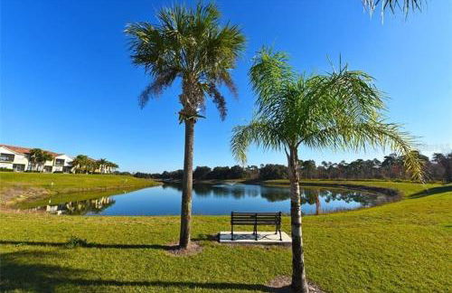 Quiet Disney Condo w/ Balcony ~ 2 Miles to Disney World! - Foto 41