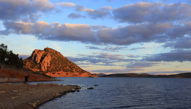 Embalse de Alange al atardecer