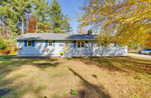 1 Mi to Dtwn Cottage with Large Yard in Stockbridge - Foto 2