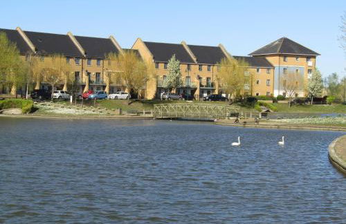 Progressive House 5 Bedrooms Inc Study with Sofabed, Garden, Smart TV in Every Bedroom FREE Parking - Foto 80