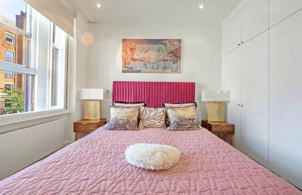 INTERIOR-DESIGN Apartment with HUGE Terrace - Photo 39