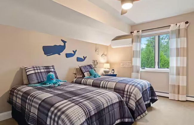 The Luxe Lake House - Photo 6