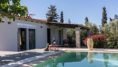 RELAXING POOL HOUSE IN LAGONISI 2 - Foto 1, Garden view