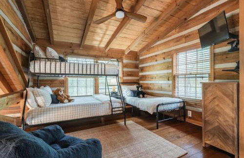 Modern Cabin with Luxury Gym, Firepit + Game Room! - Foto 48