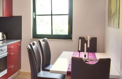 Ruhige FeWo mit eingezäunten Garten - familienfreundlich - Foto 6