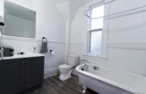 Port Huron Temp Stays - Apartment 3 - Photo 15