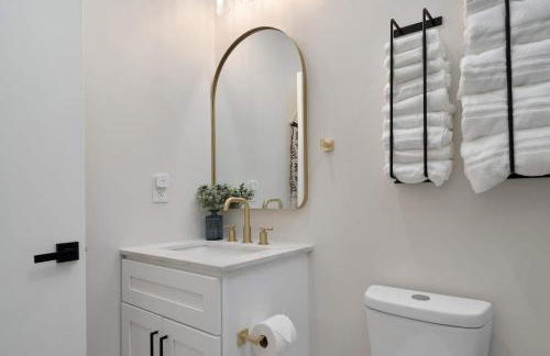 Modern Lake House 3 Blocks from the Lake! - Foto 27