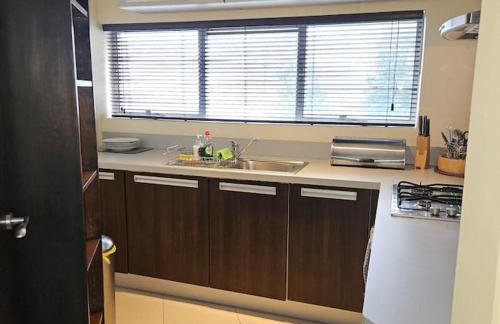 Spacious Two Bedroom Apartment in South Kensington - Foto 6