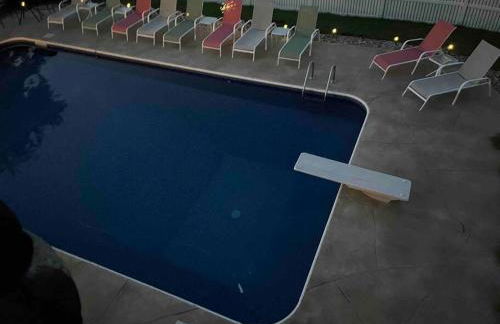 Spacious Pool House with tons of amenities! - Foto 38