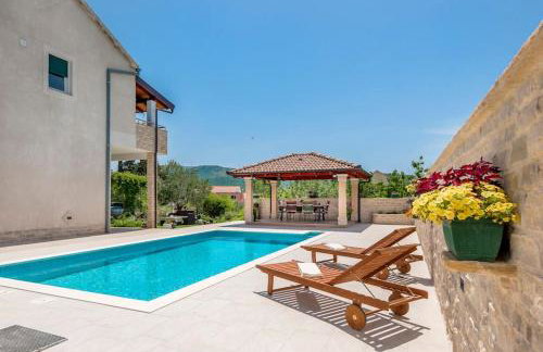 APARTMENT AMELIA VRPOLJE - Photo 1