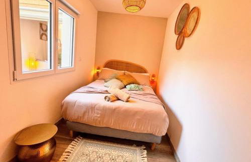 Maison Langevin 2-Bedroom House with Cozy Garden & Patio - Foto 13