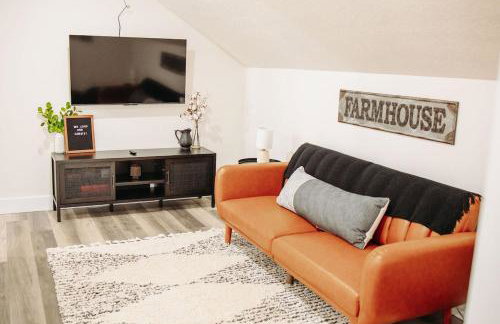 Creekside Cabins- Birch stylish stay w views - Foto 3