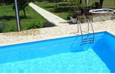 Family friendly holiday home "Ana" with heated pool - Foto 10