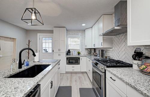 Spacious home away from home! Hot tub! - Photo 45