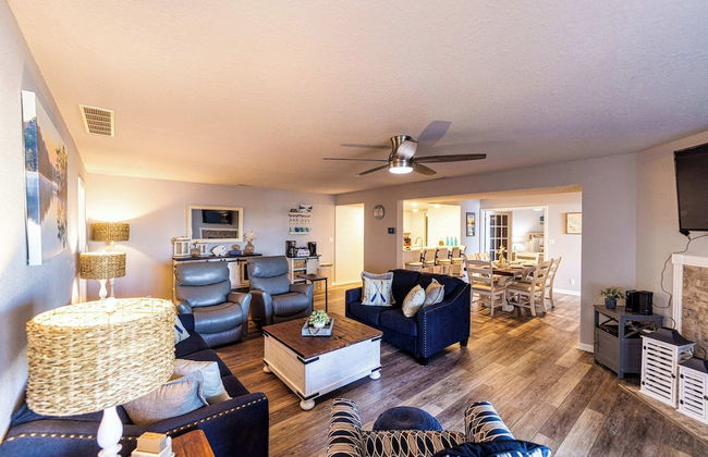 Lazy L at the Lake Chic 3 BDR Condo w/ Boat Slip - Photo 11