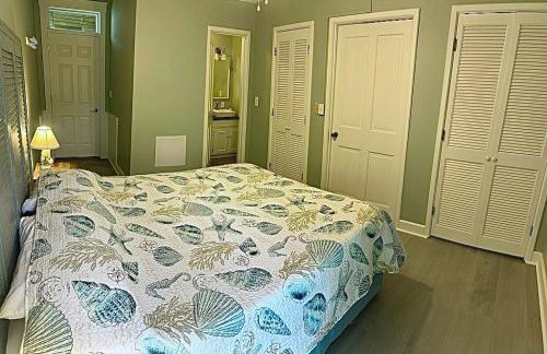 Beach Bum Paradise Edisto Beach with Pool - Photo 27