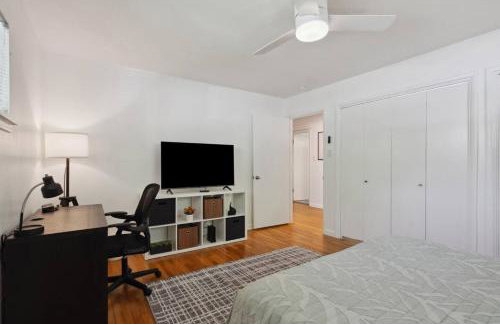 Fashionable TCU Walkable 2BD - Foto 17