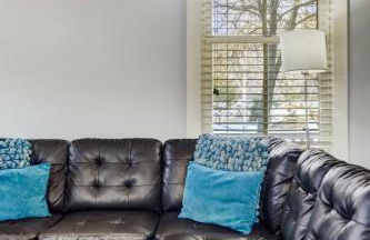 Swift Landing Steps from River & Local Hotspots - Foto 14