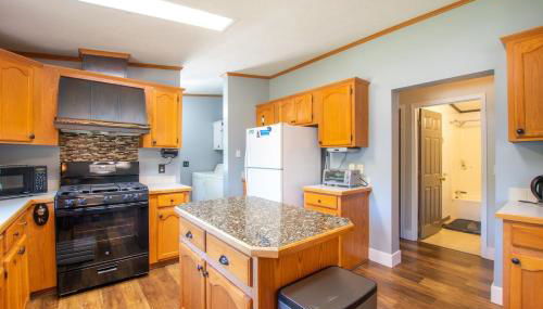 Spacious Leelanau home near the best of Michigan - Foto 5