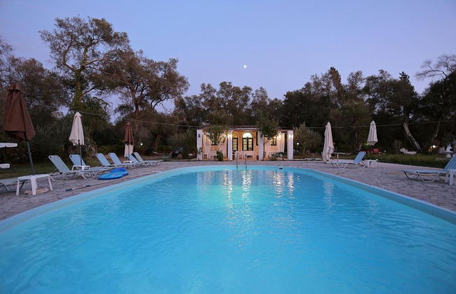 Alykes Family Resort - Photo 43