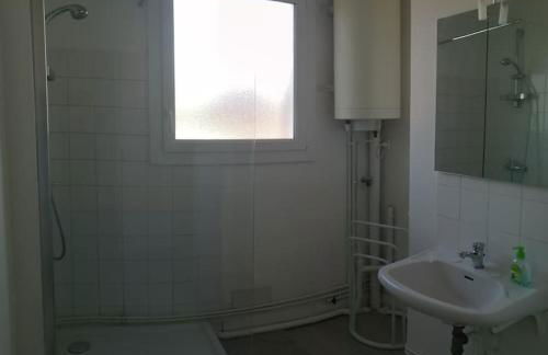 T1 refait à neuf - Foto 6