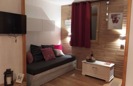 PARADISKI-BELLE PLAGNE, Altitude 2050m, APPART skis aux pieds 4 personnes - Foto 1