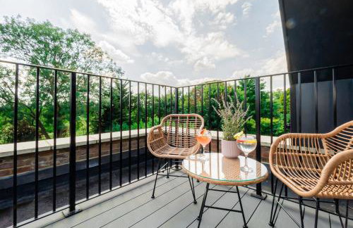 Superb Top Floor 1-Bedroom Flat With Charming Two Balconies - Foto 13