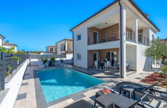 Gusto Comfortable Holiday Residence - Foto 19