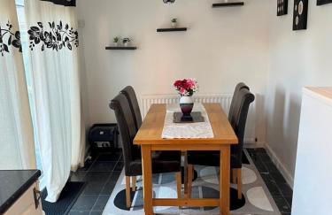 Comfortable 2-Bed Flat in Heart of Tyne Wear - Pass the Keys - Foto 41