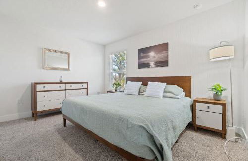 Mins to the Beach/King Beds/Arcade-Snowbird Deals! - Foto 11