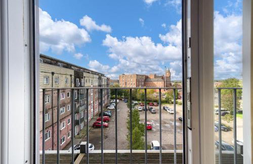 Cosy Central 2-Bed Flat City View & Parking - Foto 21