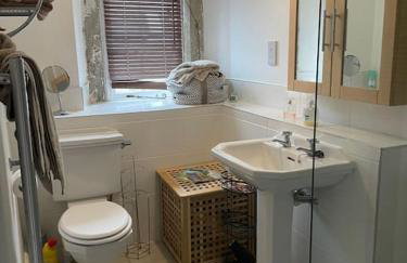 Beautiful listed 3 bedroom cottage with wood burner - Foto 4