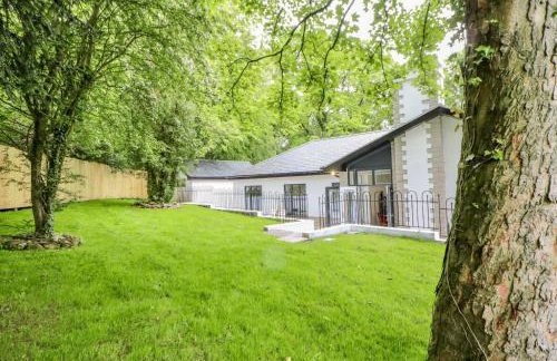 NEW Luxury family/dog-friendly countryside retreat - Photo 1