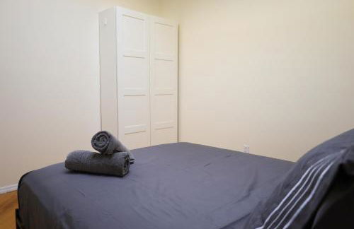 Family Friendly 4BR 2BA in Prime NYC Location - Foto 3