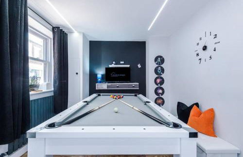 Incredible Home With Games Room, Sleeps 8, Parking Included, Perfect For Groups, Families, Contractors, Professionals - Photo 35