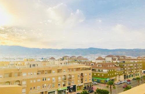 ÁTICO DELUXE entre CENTRO y PLAYA Salinas con TERRAZA, WIFI, PISCINA climatizada, GYM, SAUNA y GARAJE -Smart TV - Foto 31