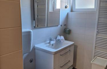 STUDIO APARTMAN MARKo C self-check in,frre parking - Foto 12