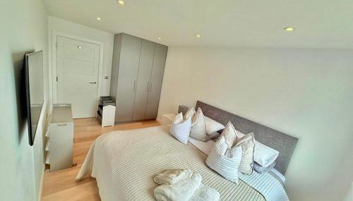 The Lookout-Sea Views-Balcony-Free parking - Foto 4