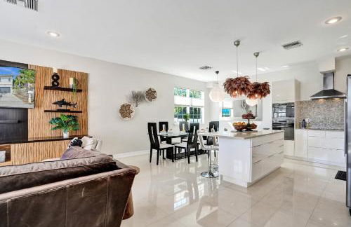 Tarpon River House - Heat Optional Pool - 4 bedrooms - 3 bathrooms - 1 miles to downtown FTL - Foto 17