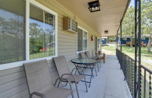 Charming Studio with Pool and Table Rock Lake Access! - Foto 18
