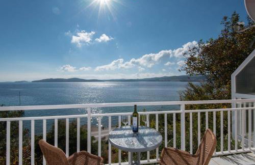 Bella Perna 3-Bedroom beachfront apartment - Photo 2