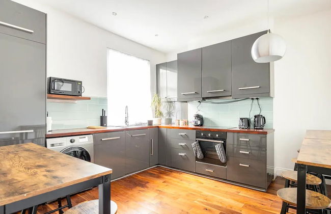 Charming 3-bed Apartment in London - Foto 23