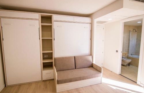 Apartamentos Plaza de Santiago - Estudios Turisticos - 1 LLAVE - Foto 17