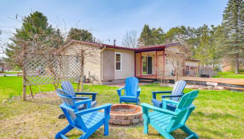 Dog-Friendly Michigan Home with Deck and Fire Pit! - Foto 2